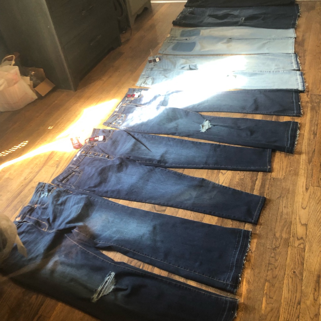 No Boundaries Brand New 9 Pairs You Get !!!!!Dark Blue And Light Blue Jeans Lot